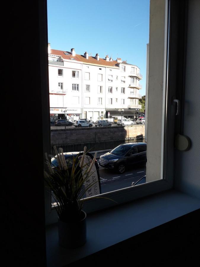 Le Pinaud Apartamento Épinal Exterior foto