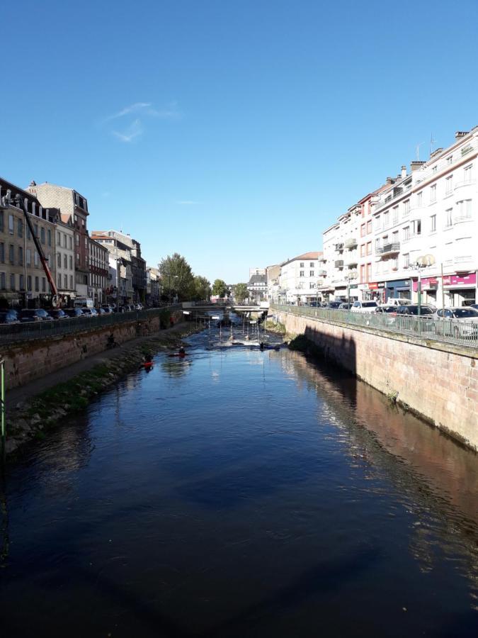Le Pinaud Apartamento Épinal Exterior foto
